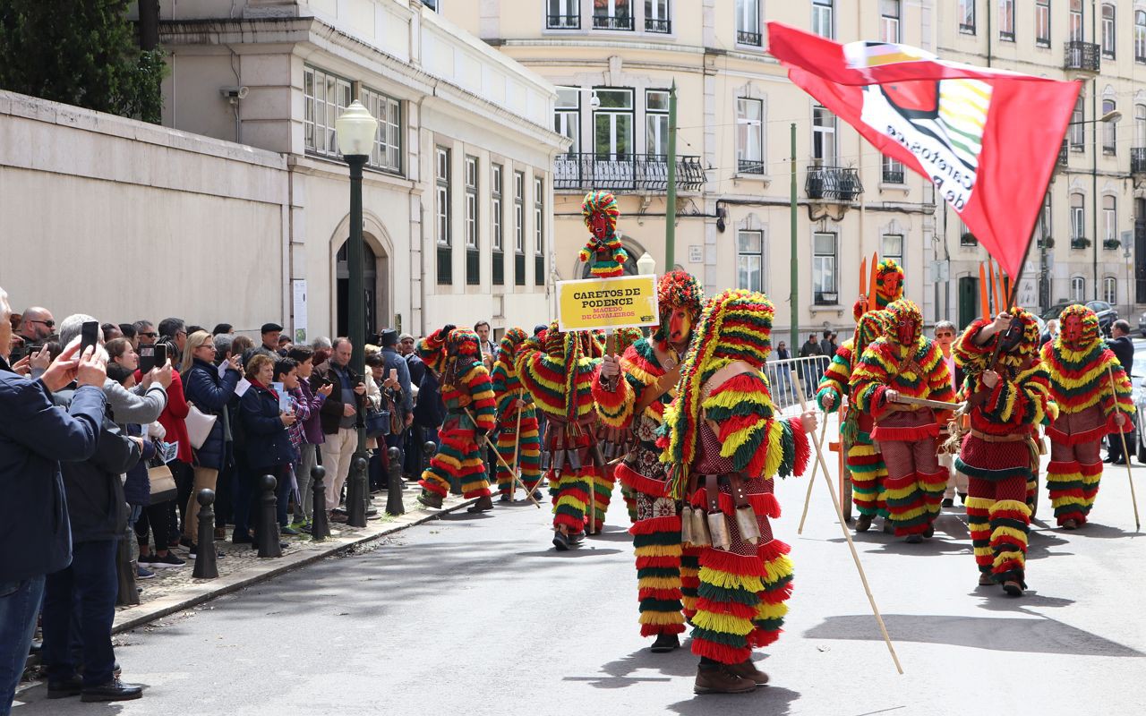  Caretos no 25 de abril