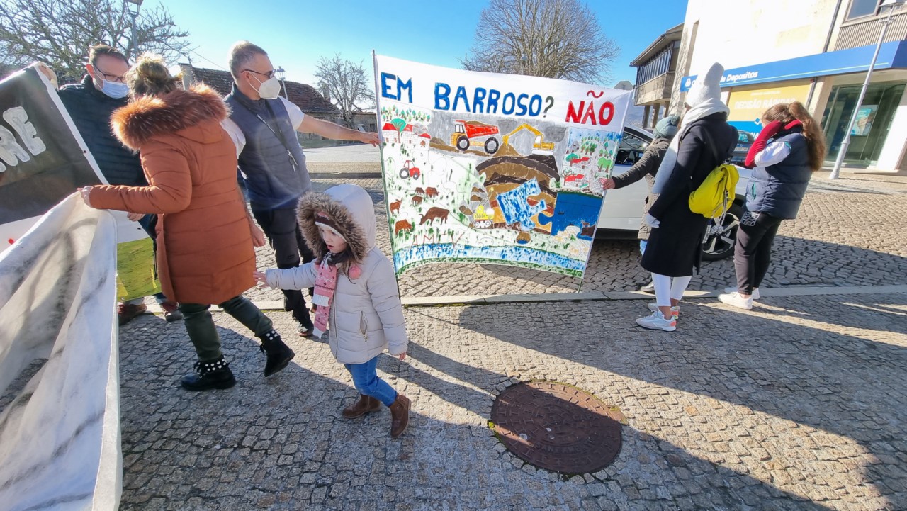  Não às minas