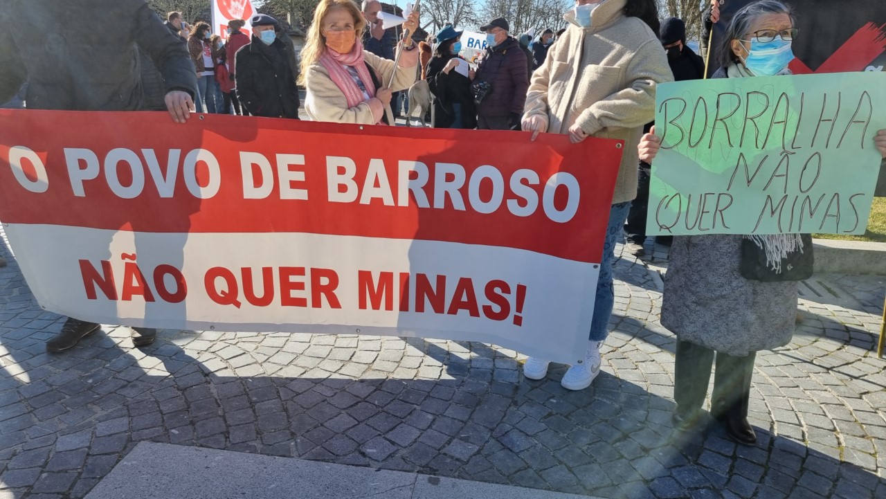  Não às minas