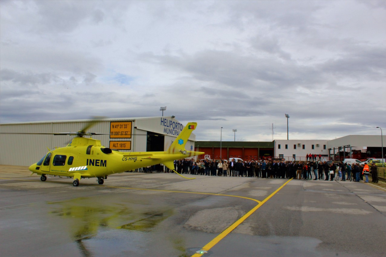  Helicóptero em Macedo