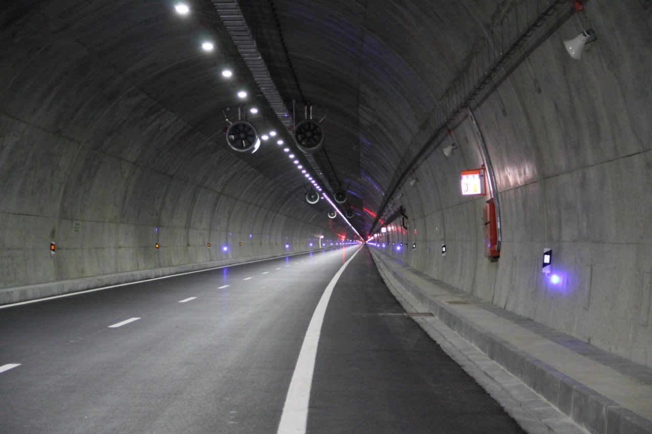  Aberto o Túnel do Marão