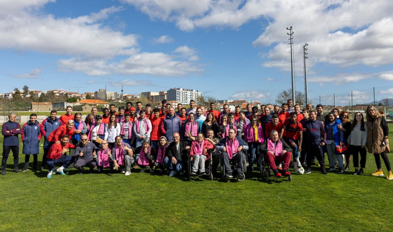 Treino inclusivo junta plantel transmontano e utentes com multideficiência