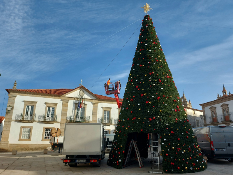 Miranda do Douro vai investir 205 mil euros nas ornamentações de natal e pista de gelo