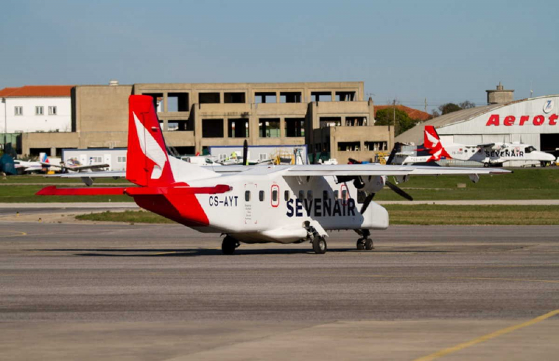 Avião regional retido em Cascais por diferendo entre empresa e Câmara