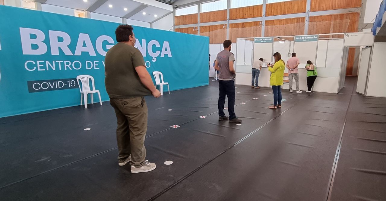 Mais de dois mil idosos do distrito de Bragança não querem ser vacinados