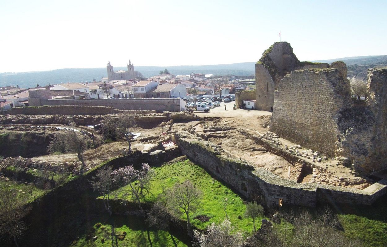 Arqueólogos descobrem primeiros esqueletos da Guerra do Mirandum