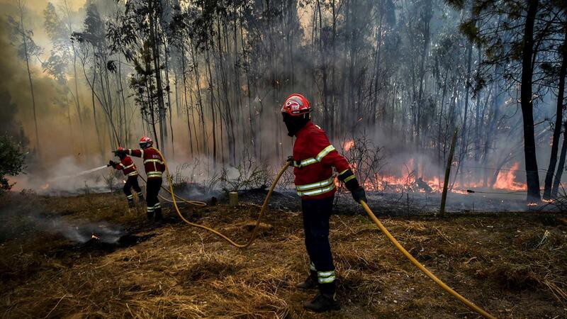 Fogo de Murça de novo “em curso” devido a reacendimentos