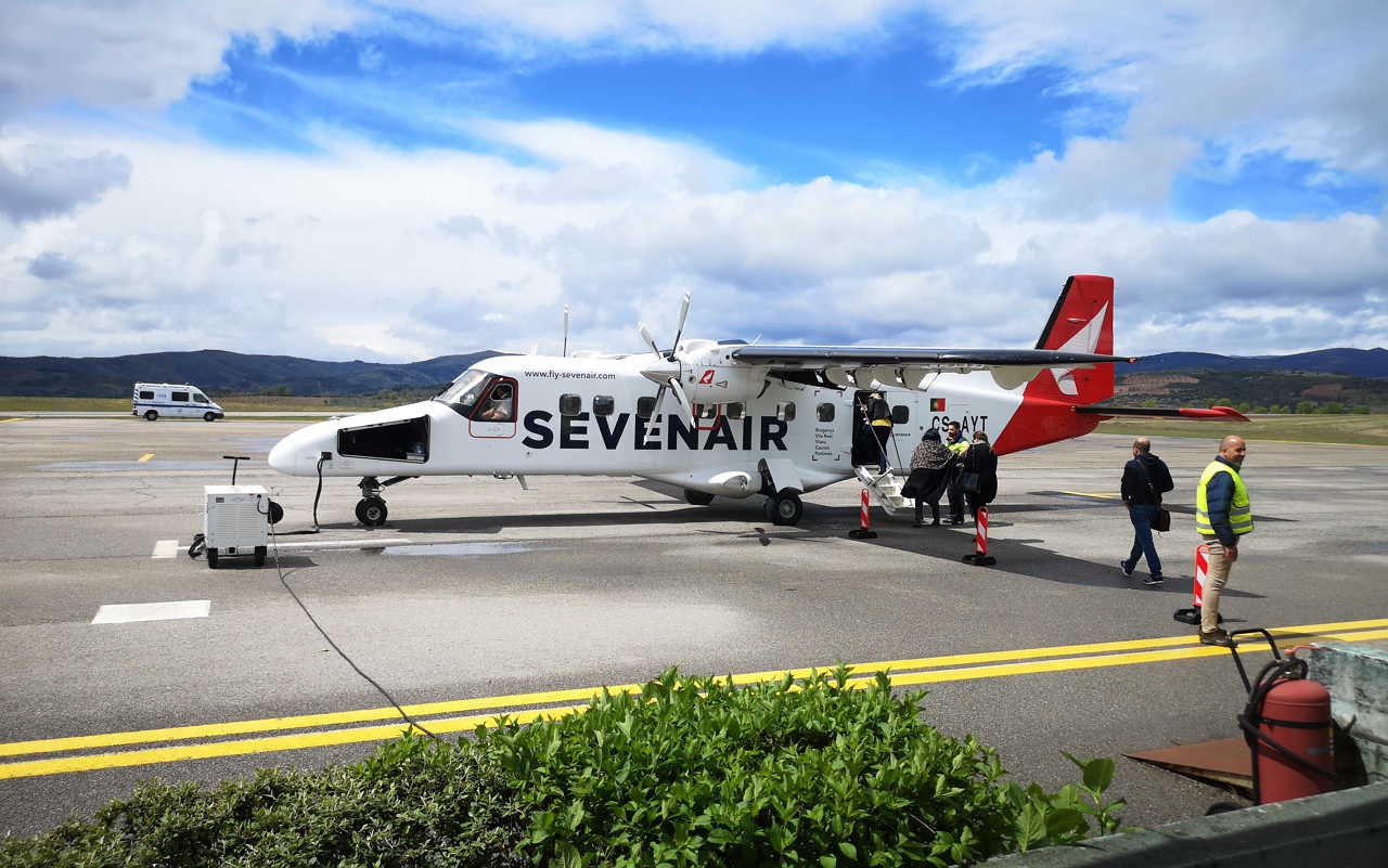 Ligação aérea Bragança Portimão para mais quatro anos