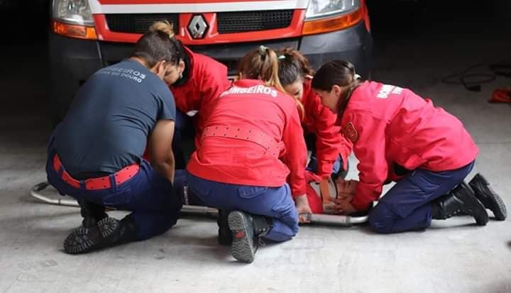 Escola de Bombeiros forma dez novos Bombeiros