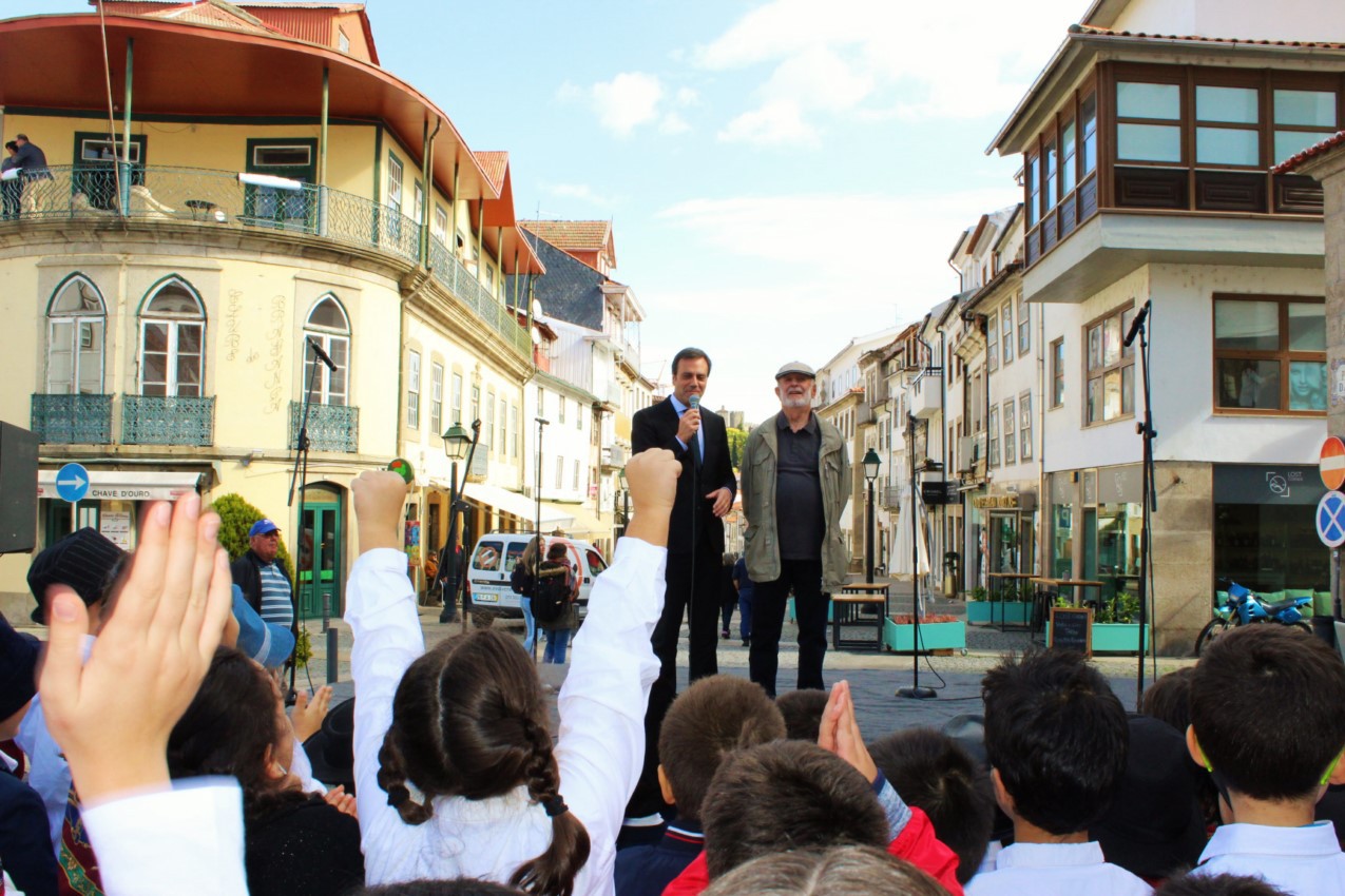 Georges Dussaud sensibilizado por homenagem de vida