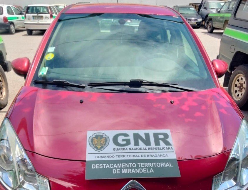 GNR recupera viatura furtada e identifica casal supeito