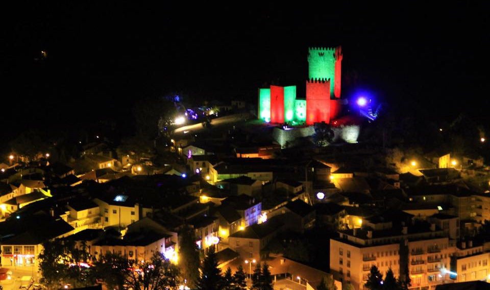 Sexta-feira 13 do festejada  com espetáculo de luz, cor e som