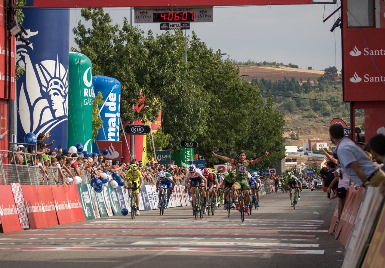 Bryan Alaphilippe vence terceira etapa na chegada a Bragança