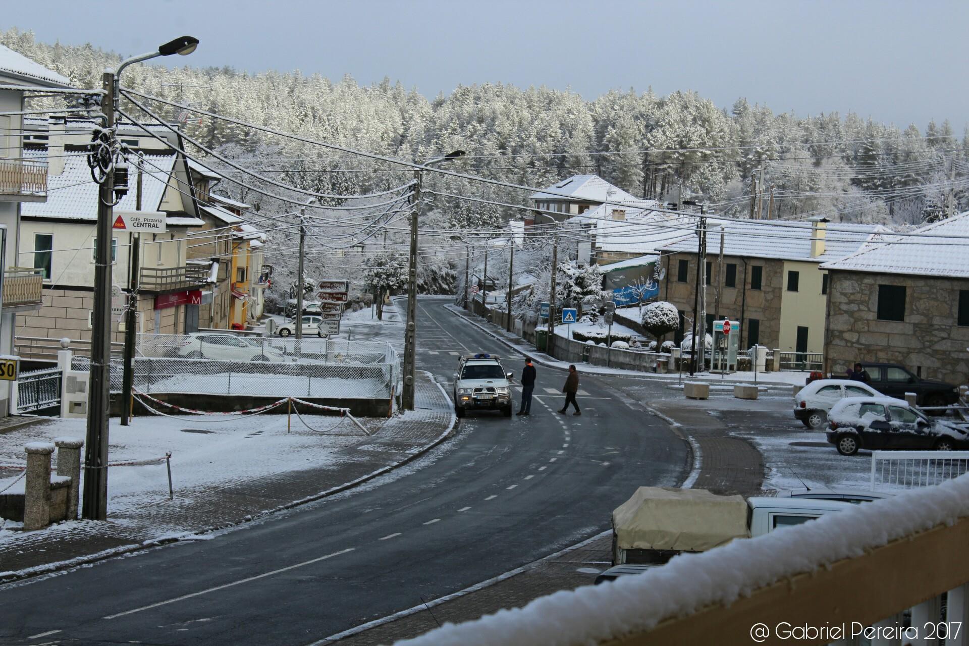 Varias escolas do Distrito de Vila Real fechadas devido à neve