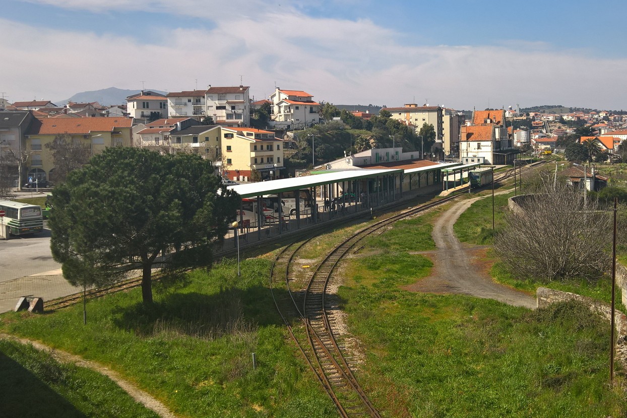 Autarca alerta para degradação da estação ferroviária de Mirandela